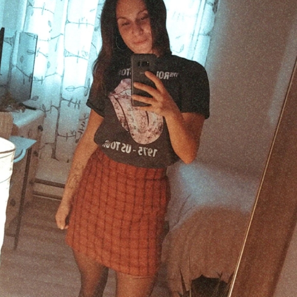 Meet your Posher, Myriam - Picture 3 of 3